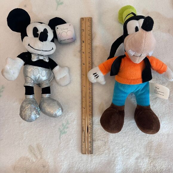 Disney Mickey Mouse plush Bundle - Picture 10 of 10